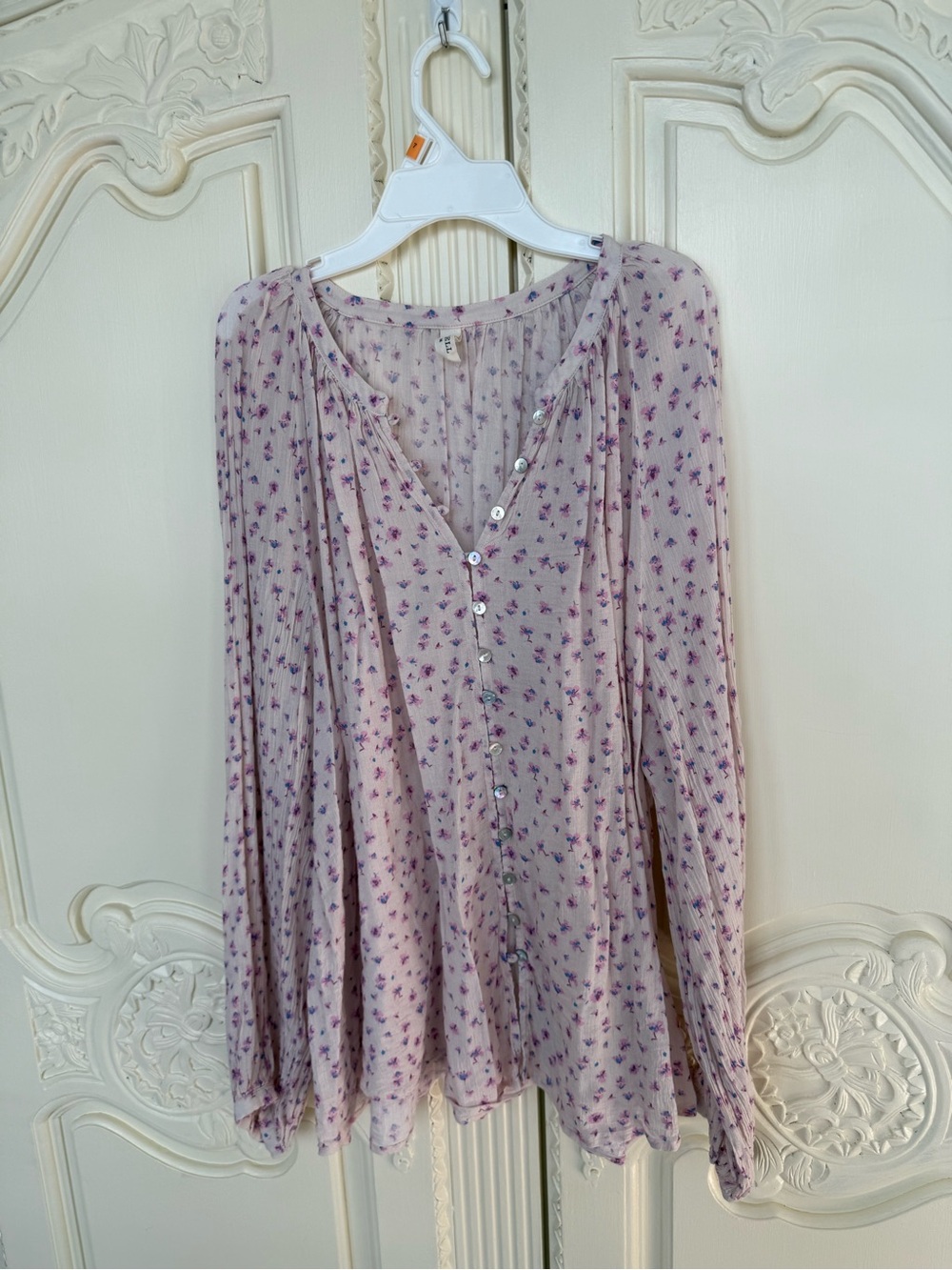 Spell  Dolly Blouse ditsy Pink Floral Button-Front V-Neck Women’s Top